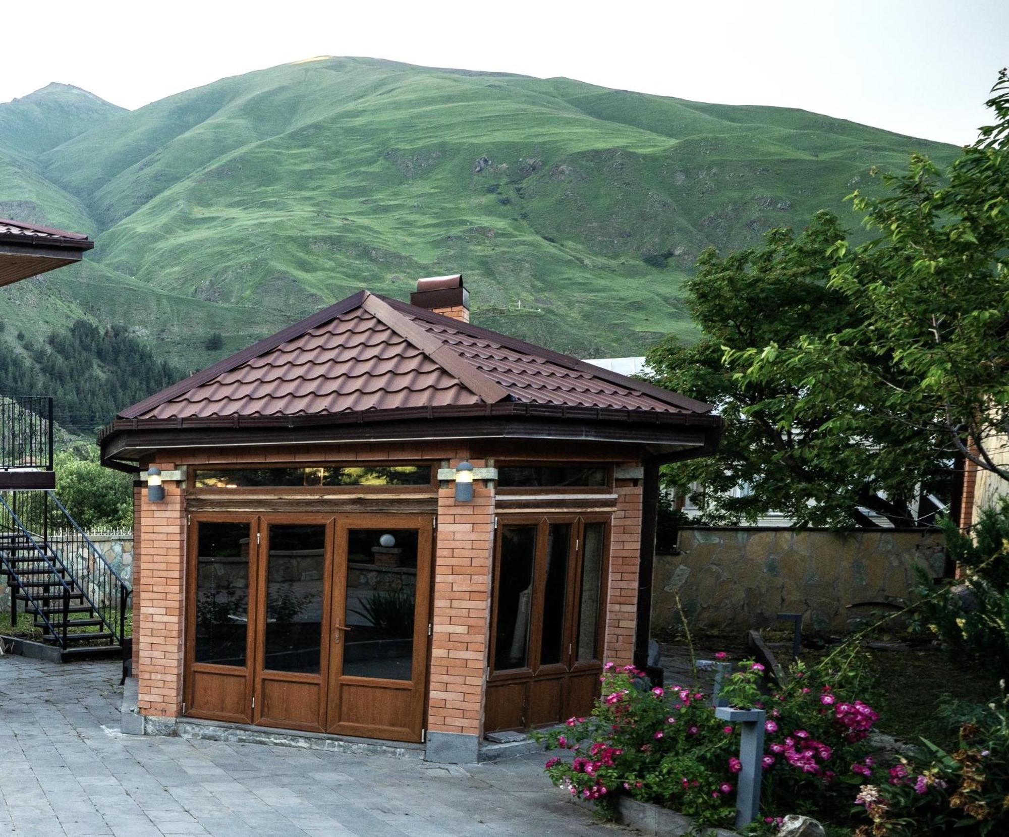 Vardisubani Villa Kazbegi Exterior foto