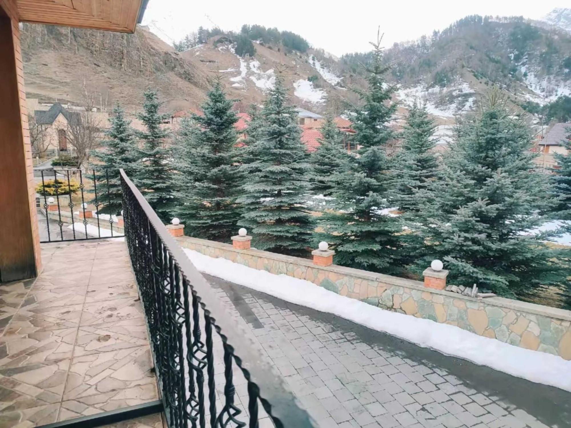 Vardisubani Villa Kazbegi Exterior foto