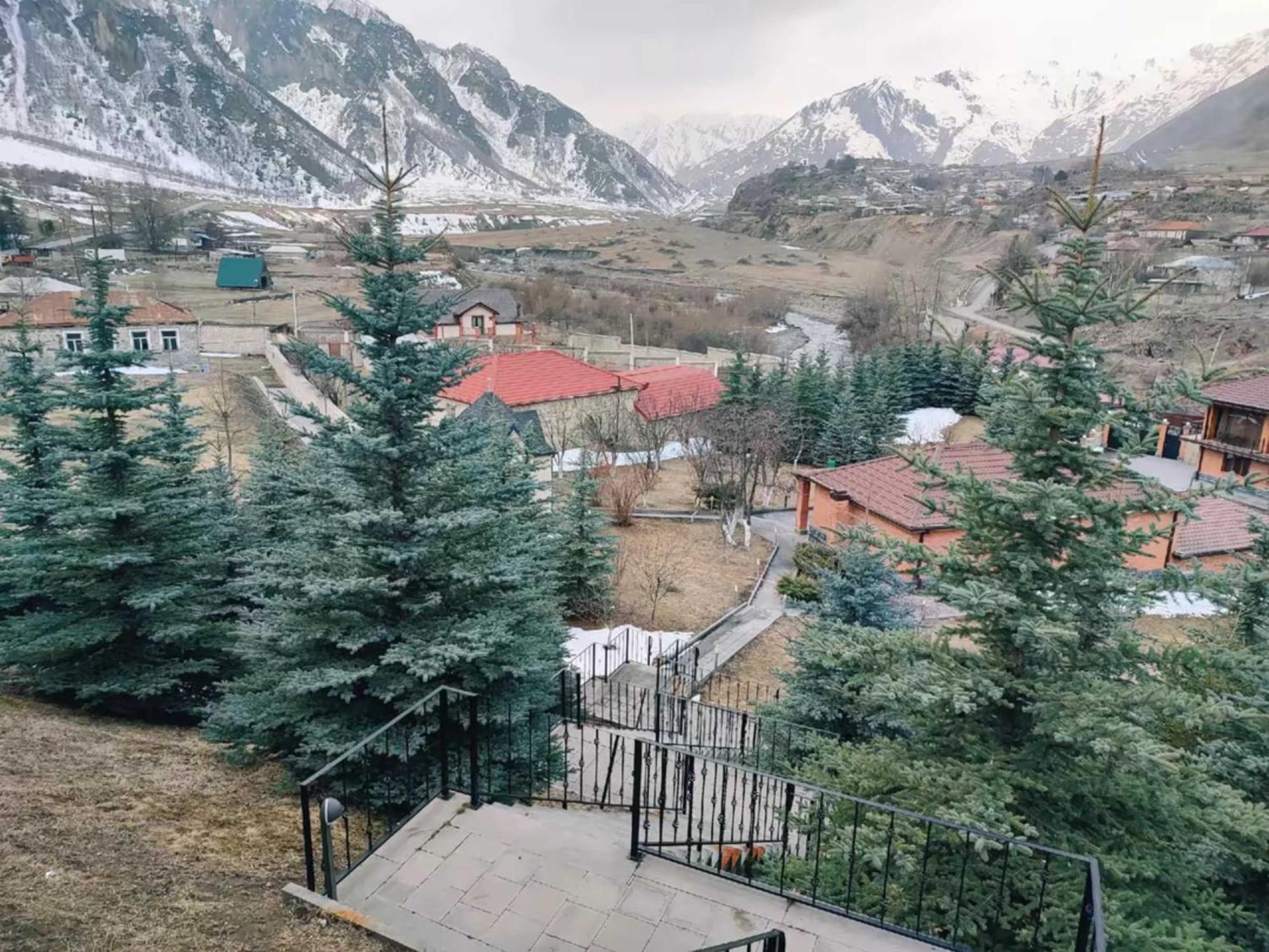 Vardisubani Villa Kazbegi Exterior foto