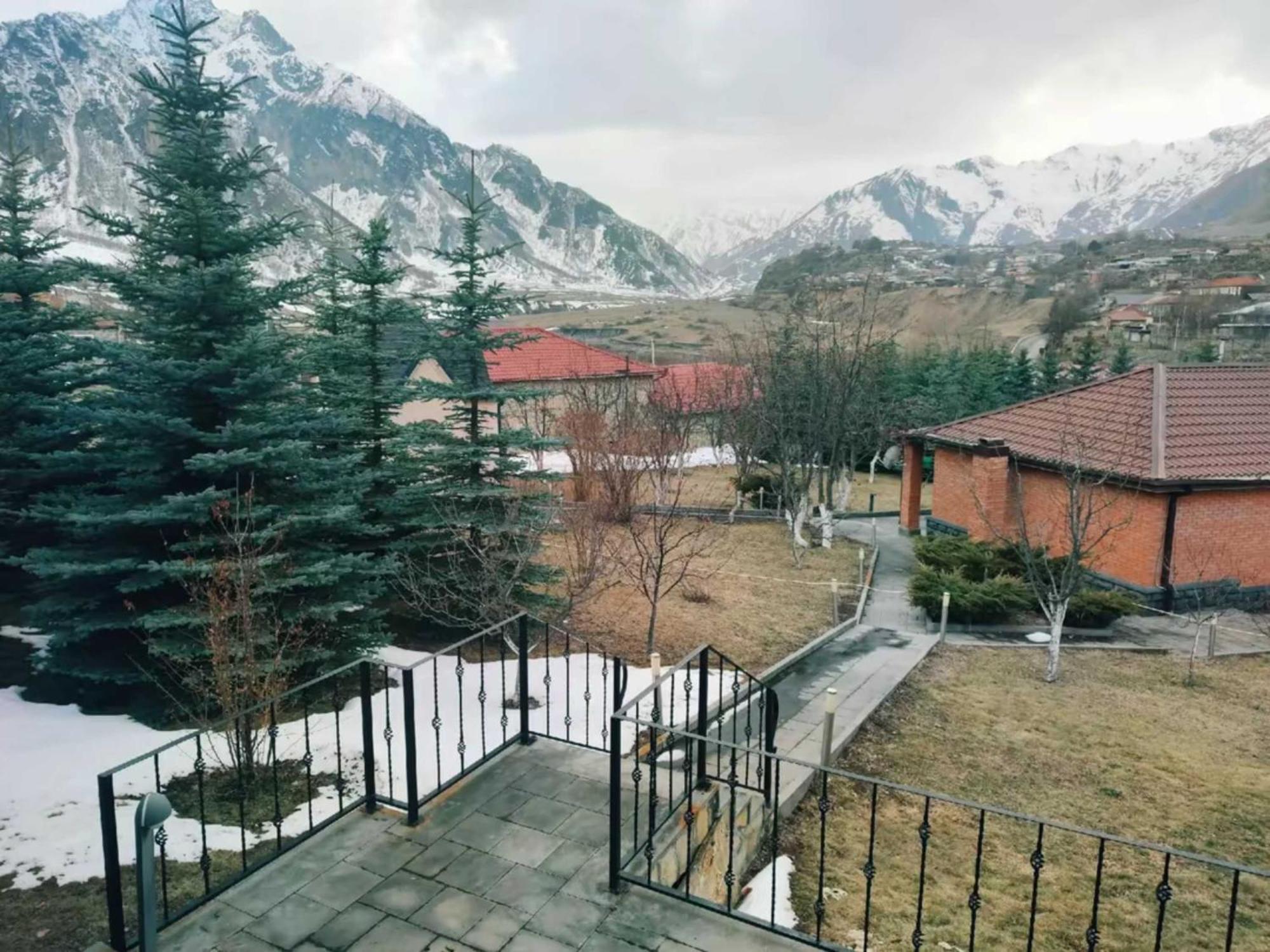Vardisubani Villa Kazbegi Exterior foto
