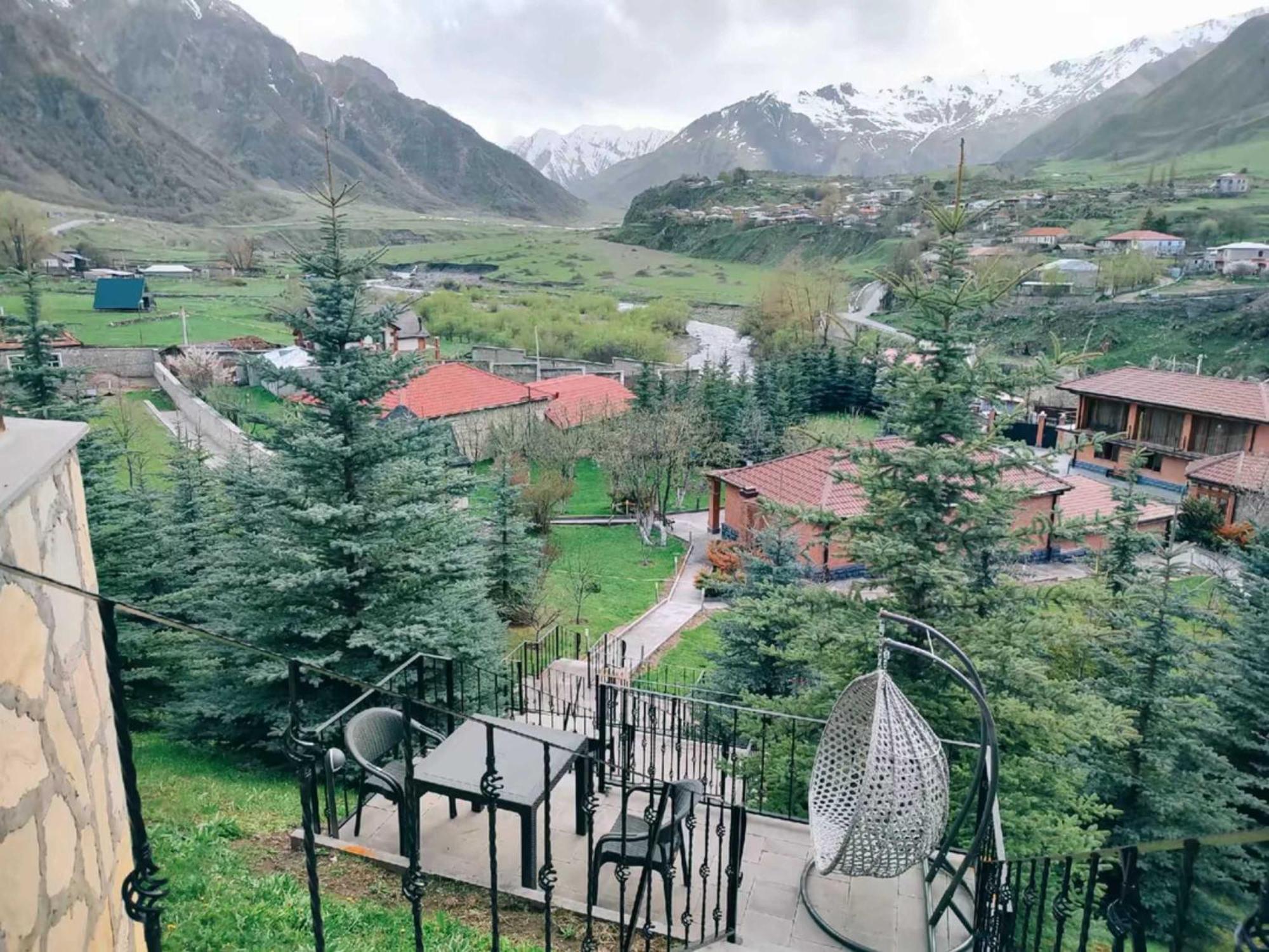 Vardisubani Villa Kazbegi Exterior foto